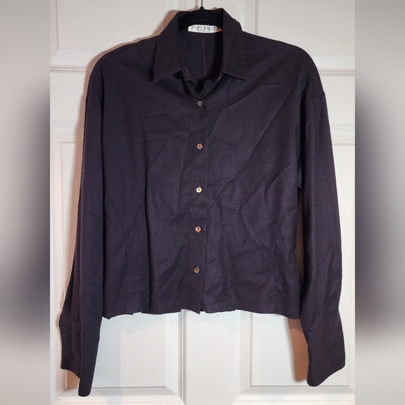 allan waller Tops - Allan Waller Italy Plum Purple Pleated Back Wool Blend Button Up Blouse Size 6